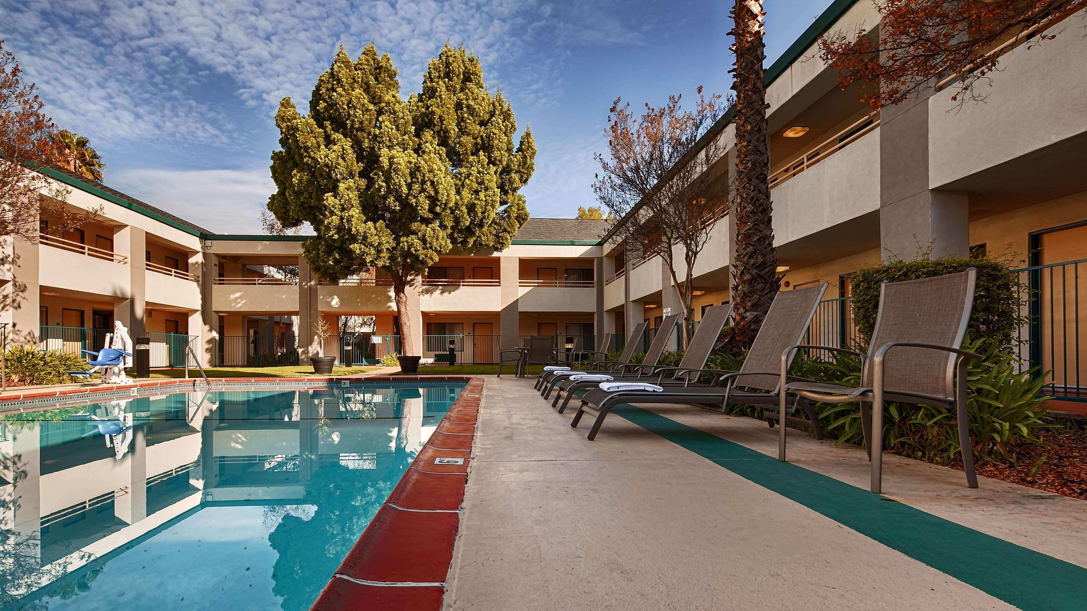 Best Western Heritage Inn Concord Exteriér fotografie